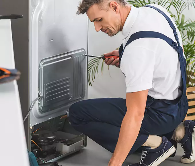 Why Newton, MA Homeowners Rely on Newton Appliance Pro for Every Mini Fridge Fix?